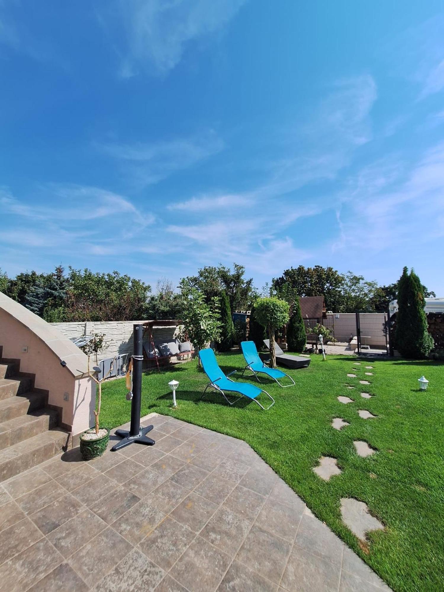 Meduza Wellness Spa S Ubytovanim Hlohovec Εξωτερικό φωτογραφία